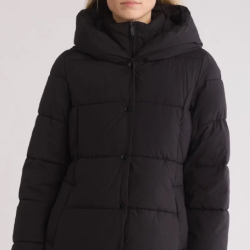 Sam Edelman black puffer in size medium gently used great condition